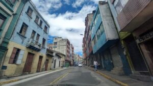 La calle 13 de Abril se queda desolada por la inseguridad
