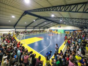 Nuevo Coliseo Deportivo en Baba inaugurado por la Prefectura