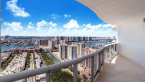 Los ecuatorianos están en el top 10 de los que invierten en vivienda y departamento en Miami