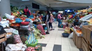 Quejas por especulación de precios en mercados de Ambato