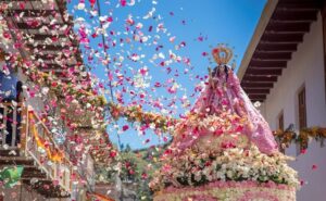 Loja recibe con fervor a la Virgen del Cisne, símbolo de esperanza y unidad