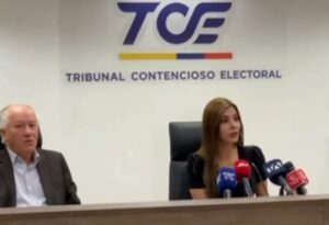 Jueza Ivonne Coloma asume la presidencia del TCE; Fernando Muñoz fue destituido del cargo por una mayoría