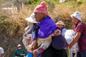 Devotos de la “churonita” conmueven por su fe