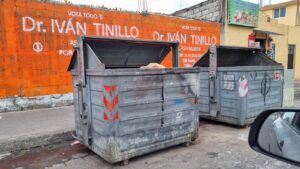Quito: más de la mitad de los contenedores de basura están destruidos