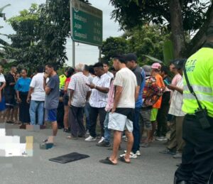 Hombre muere atropellado al intentar cruzar la vía