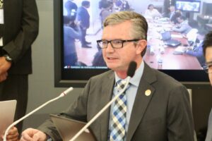 «Campos en manos de Petroecuador deben pasar a empresas internacionales»: Juan Carlos Vega Malo
