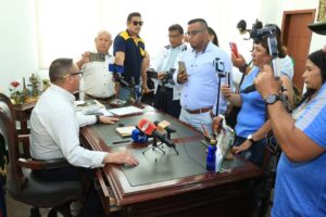 Gobierno perdonará deudas agrícolas y cubrirá planillas de luz