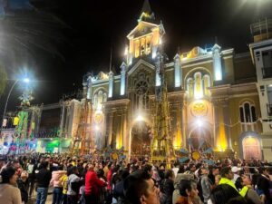 Loja vibra con las noches del peregrino y la devoción a la Churonita