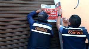 Quito: Agentes de la AMC sufren agresiones en controles de informales