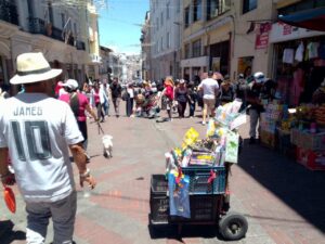 Quito: el Centro Histórico se prepara para la última Megaferia del año en la 24 de Mayo