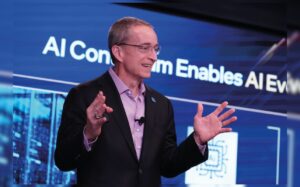 Intel considera división para sobrevivir a su crisis más grave