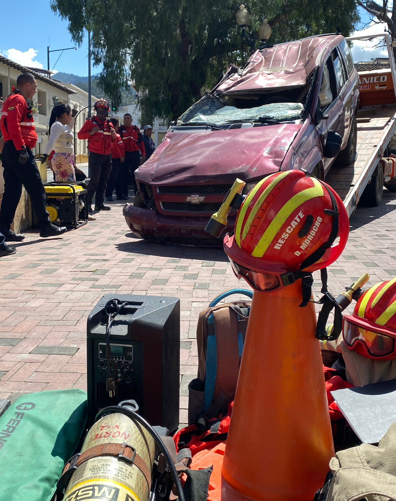 Bomberos Loja celebró su 76 aniversario con jornada educativa