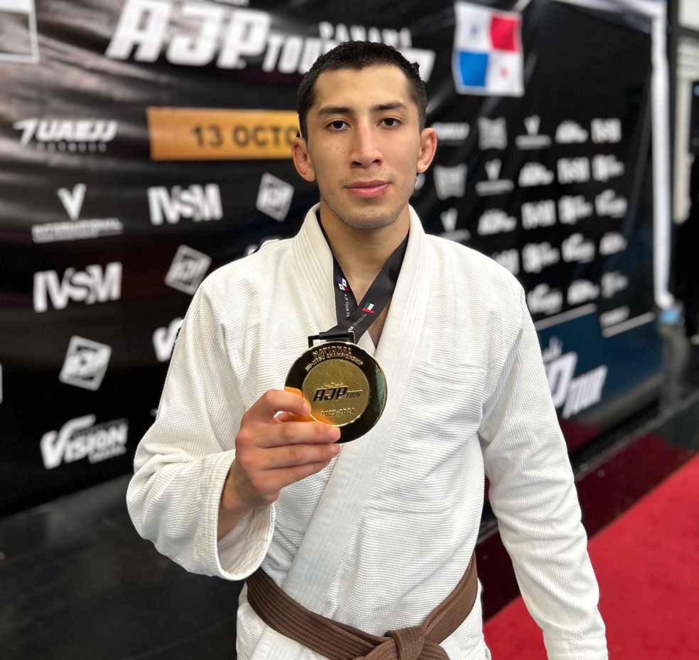 Mauro Lemus ganó un título en Panamá y clasificó al Mundial de Jiu Jitsu.
