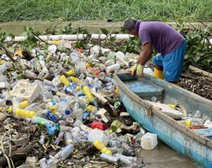Estos son los 4 riesgos principales que amenazan las cuencas hídricas en Ecuador