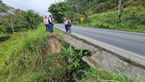 Vía Alóag – Santo Domingo se cierra por seis horas