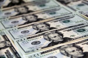 Joselo Andrade: ‘El dólar evitó que nos convirtamos en Venezuela’