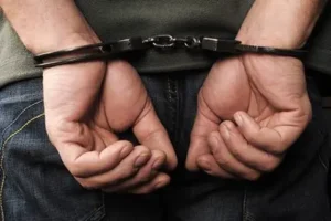 Ambato: hombre es detenido por supuesto abuso sexual a su hijastra