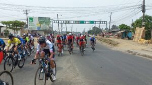 88 pedalistas tanto nacionales e internacionales participaron en la Vuelta Ciclista Ecuador etapa 2