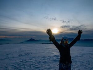 La andinista Zu Romero fue testigo del cambio climático que ya se refleja en los glaciares ecuatorianos