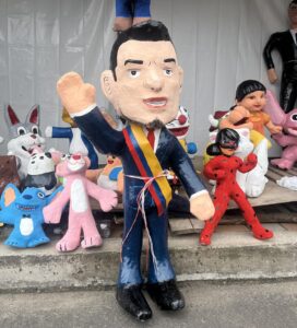 Daniel Noboa, Sonic y el Chavo del 8, los monigotes más pedidos para despedir el 2024