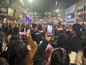 Ambato: el comercio se reactivó en las zonas habilitadas para shows de viudas y concursos de monigotes