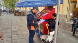 Quito: 619 personas pagaron multas cívicas en el 2024 con servicio comunitario