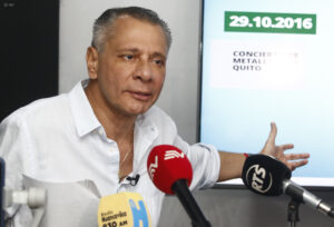 Jorge Glas es traslado de la cárcel de La Roca en medio de un amotinamiento