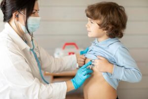 Este 14 de febrero, lleva a tus hijos a una revisión cardíaca gratuita
