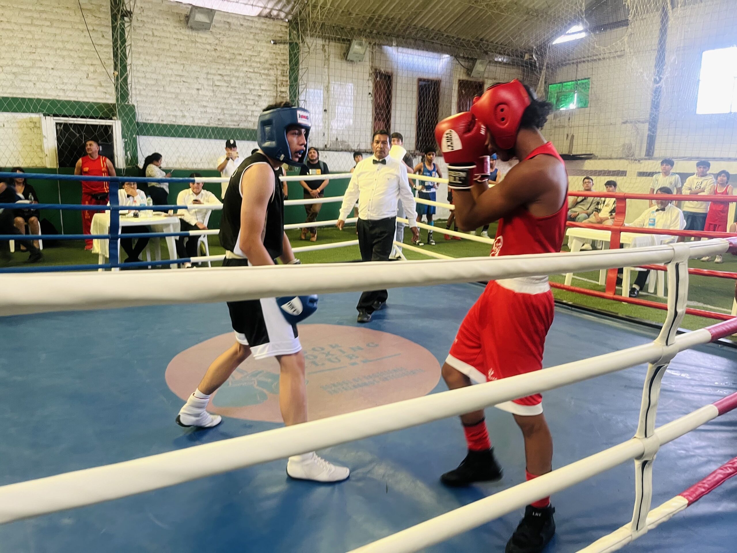 Torneo de boxeo y kick boxing se realizará en Ambato en las instalaciones Loor Boxing Club.