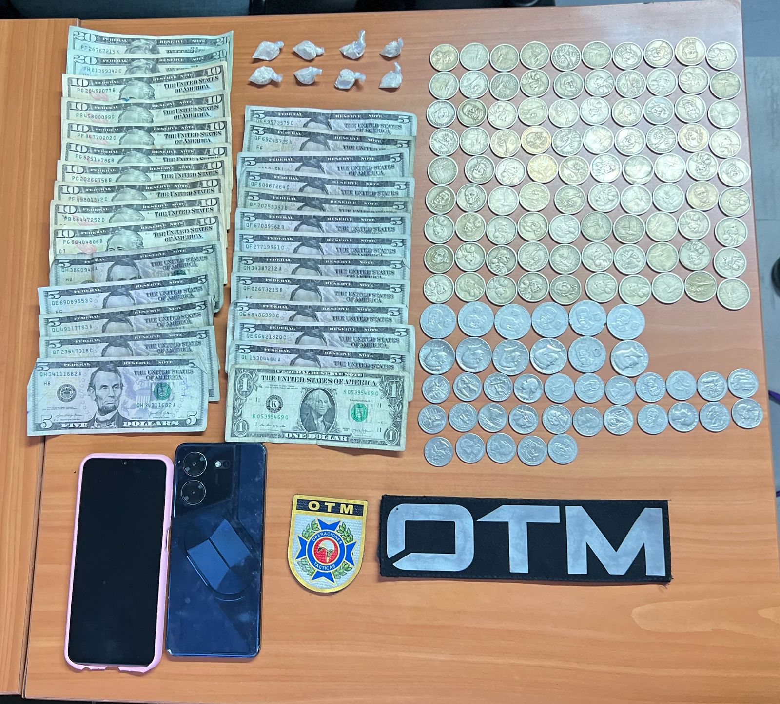 La Policía detuvo a los implicados con las evidencias del presunto delito de tráfico de drogas.