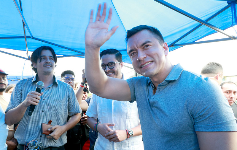 GESTIÓN. El presidente de la República, Daniel Noboa, durante la feria de servicios realizada en Guayaquil, el 17 de febrero de 2025. (Foto: Presidencia de Ecuador).