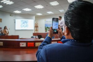 Ambato: ChatBot EcoReporte herramienta para mejorar la gestión de residuos