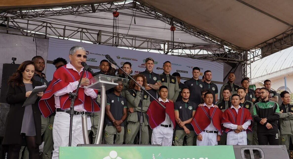 El presidente vitalicio Luis Alfonso Chango exigió a sus jugadores alcanzar el sextangular final de la Liga Pro 2025.