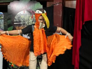 Estudiantes participaron de la obra «Teatro de Sombras para la Educación en Sostenibilidad»