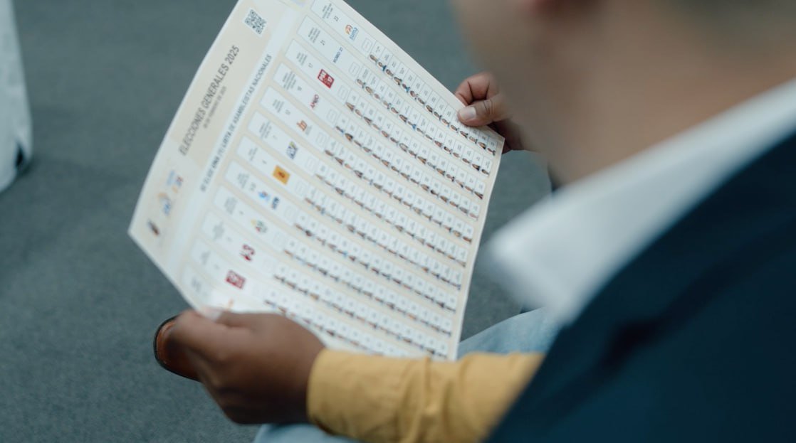 PAPELETAS. Los votantes deben elegir a 158 autoridades. (Foto: CNE).