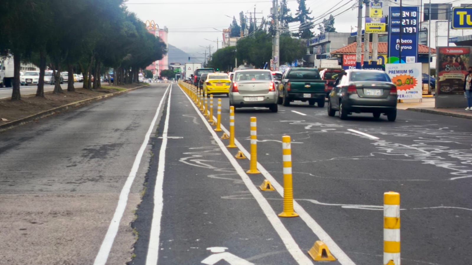 INFRAESTRUCTURA. El ciclopaseo en Quito sigue creciendo. (Foto: Epmmop)