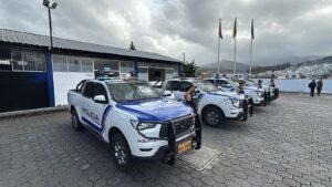 Entregan cuatro nuevos patrulleros a la Policía de Loja