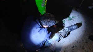 Ambato: detienen a un hombre por robar el dispensador de monedas de un bus