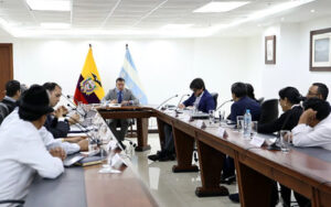 Daniel Noboa no permitirá ideología de género en textos o instituciones educativas