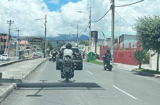 Cada vez más personas deciden comprar una moto para movilizarse.