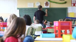 Docentes enfrentan agresiones sin respaldo institucional