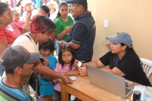 En Santo Domingo, brigada de servicios gratuitos atendió a la comunidad