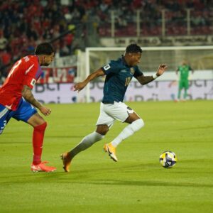 Ecuador empata con Chile en su visita en la fecha 14 de Eliminatorias Sudamericanas