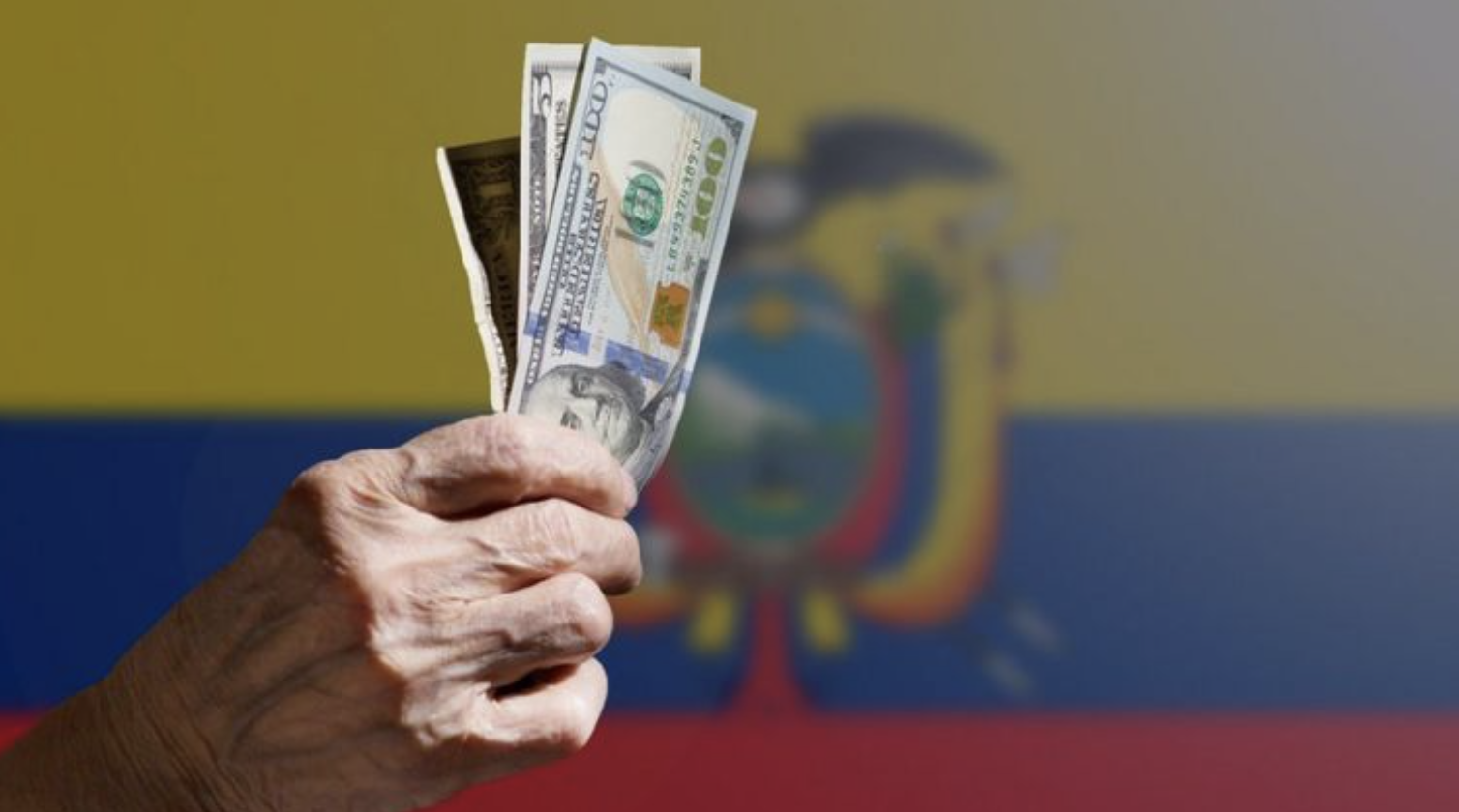 DINERO. La dolarización reina 25 años en Ecuador, pero por sí sola no puede solucionar todos los problemas económicos.