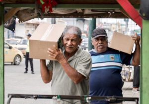Comerciantes recibieron kits de asistencia humanitaria