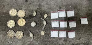 Joven es detenido con droga en el centro de Ambato