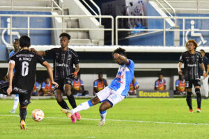 Técnico Universitario pierde ante el Manta en el tercer partido de ‘Cheche’ Hernández