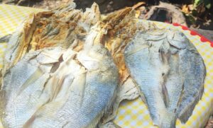 Beneficios de comer pescado seco