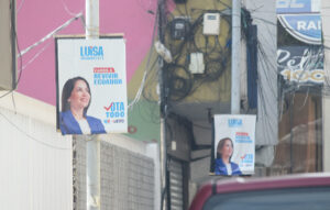 Sin sancionados por no retirar propaganda política en las calles de Ambato
