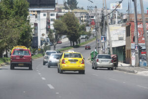 Ambato: taxímetro es obligatorio durante el feriado
